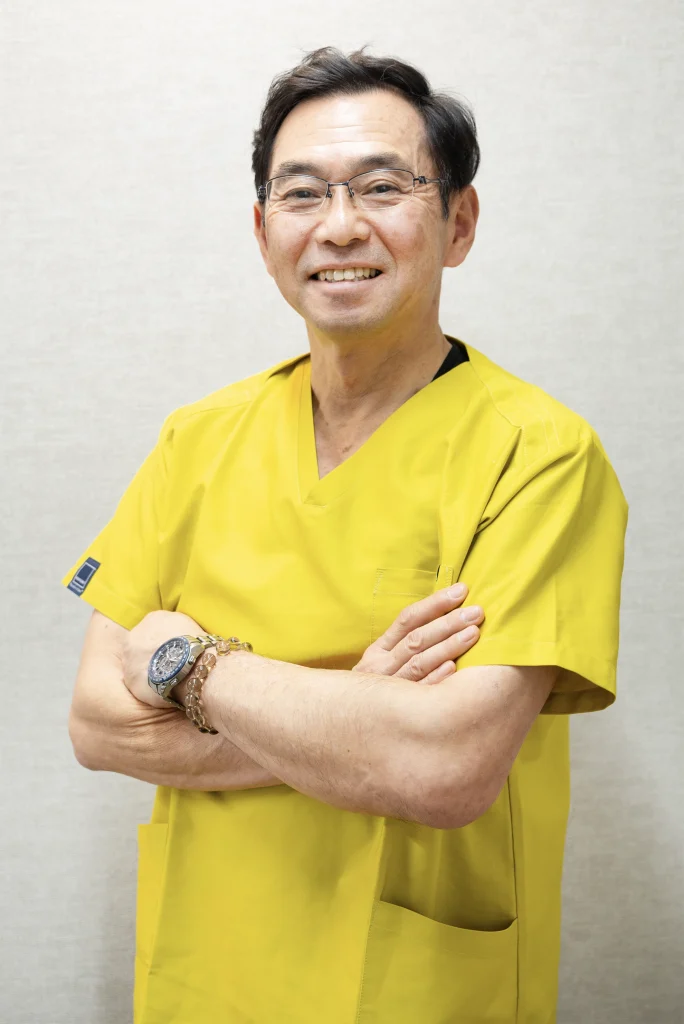 山根歯科医院院長　山根靖司